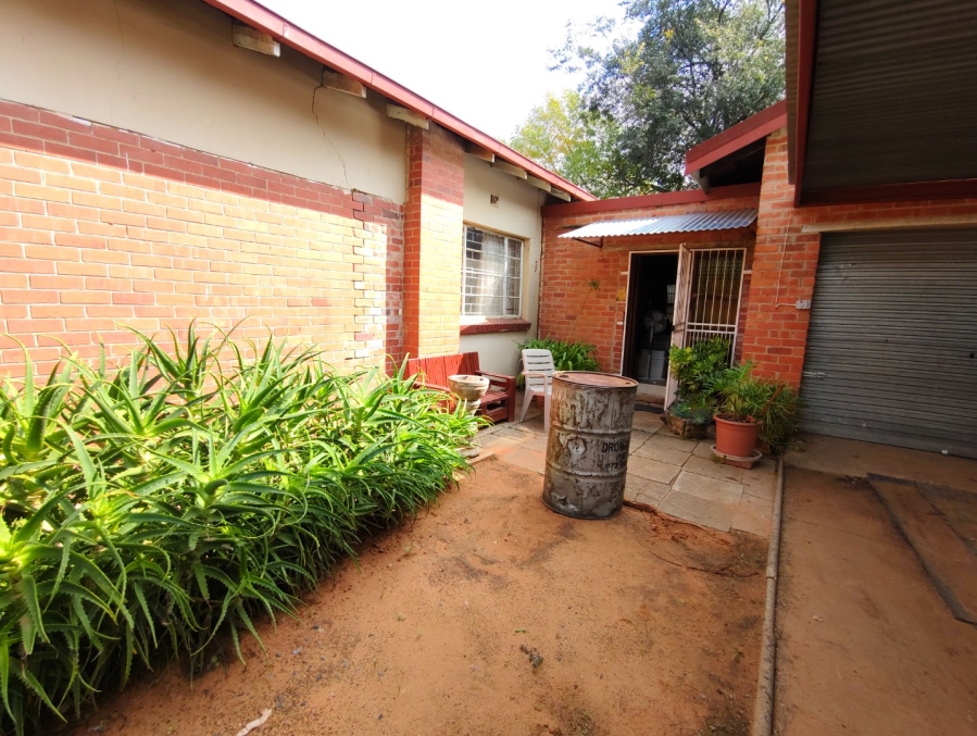 To Let 3 Bedroom Property for Rent in Wilgehof Free State